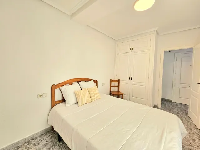 Magnifica vivienda en el centro de Torrevieja, ideal para vivir todo el año — 13
