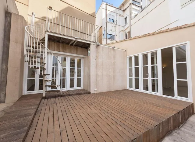 ÁTICO DÚPLEX CON TERRAZA JUNTO A LA PLAZA DE LA VIRGEN. - foto 3