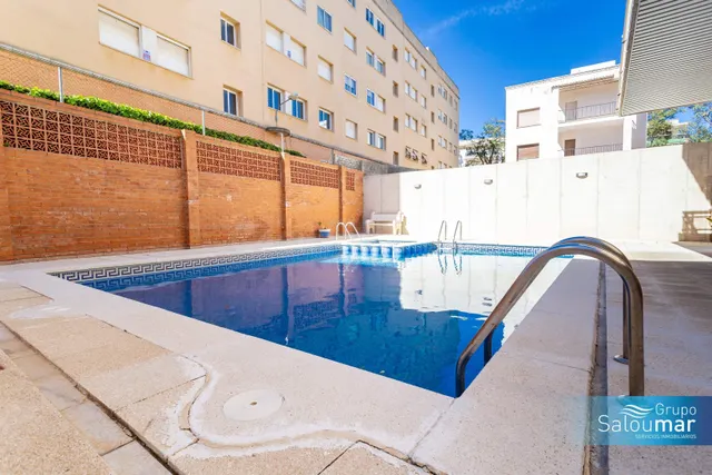 PLANTA BAJA CON PISCINA COMUNITARIA - SALOU - foto 2