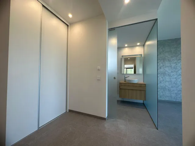 Piso nuevo en venta en Las Colinas Golf Resort. — 24