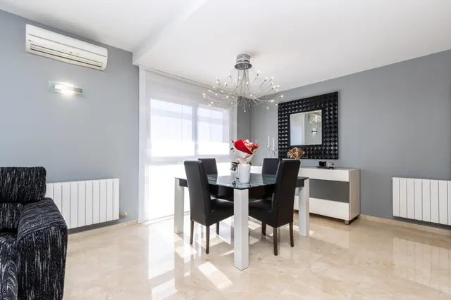 Espectacular Casa en Castellar del Vallès — 26