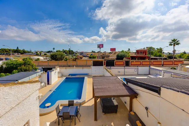 Chalet con parking, piscina, solarium y vistas despejadas! — 47