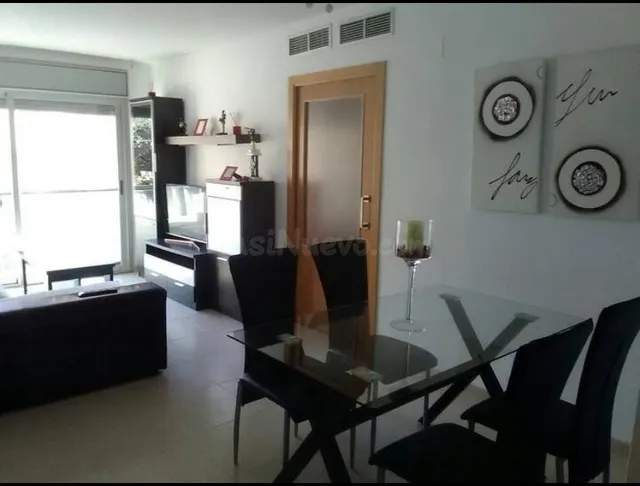 Piso de tres dormitorios en Av. Sudamérica — 3