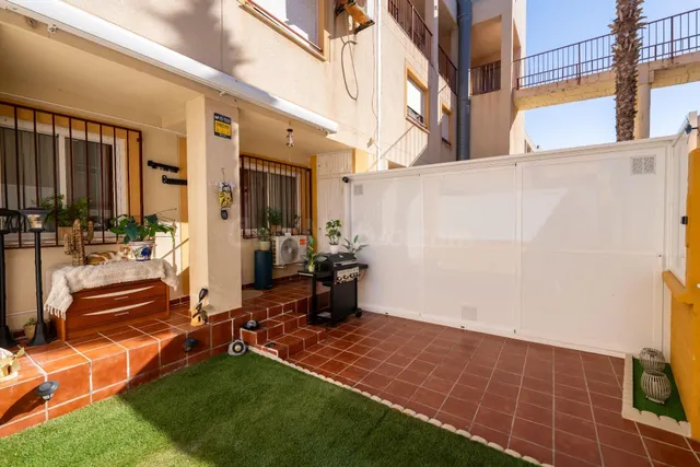 Se Vende Dúplex en Retamar - foto 2
