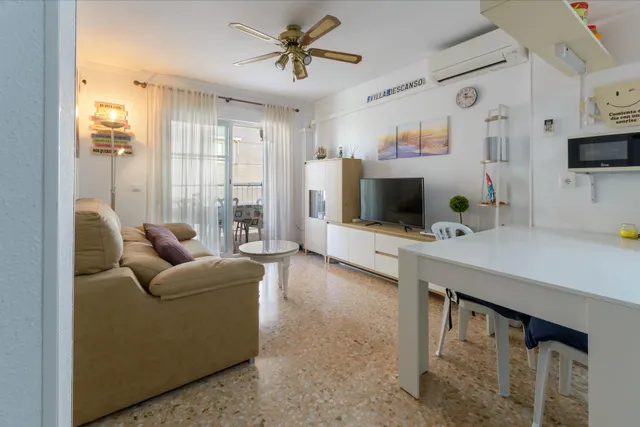 Apartamento Reformado a 100 m de la Playa en Bellreguard – O
