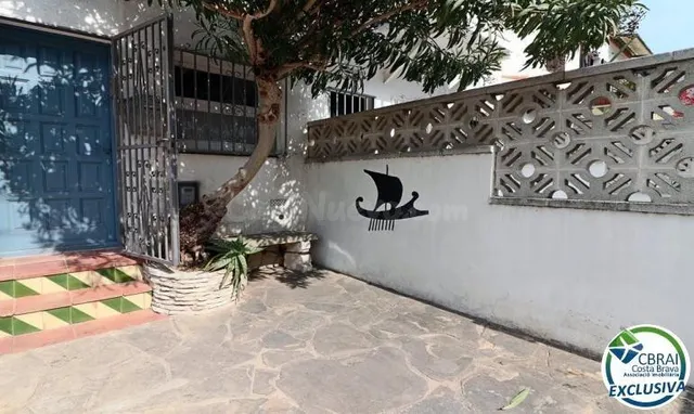 Casa adosada con amarre privado de 10mx3m en Porto Fino, Emp