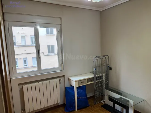 Piso en Venta en el Encanto del Casco Antiguo de Logroño - foto 4