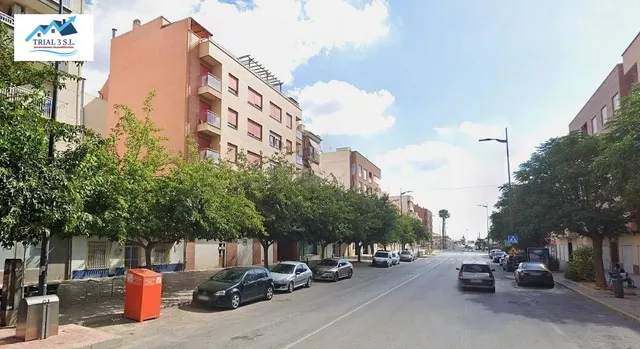 Venta local - almacén en Lorca (Murcia) — 2