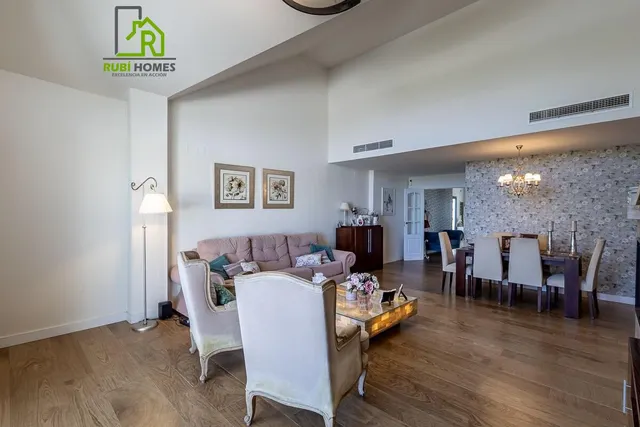 Chalet en Cañadas del Parque, Dilar — 12