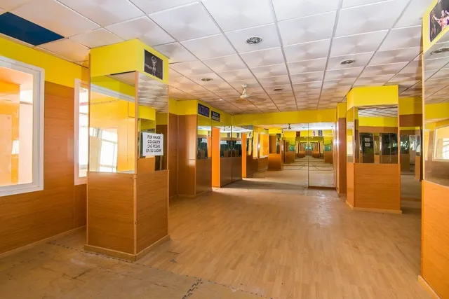 Local comercial en el centro (Plaza Gran Capitán) — 4