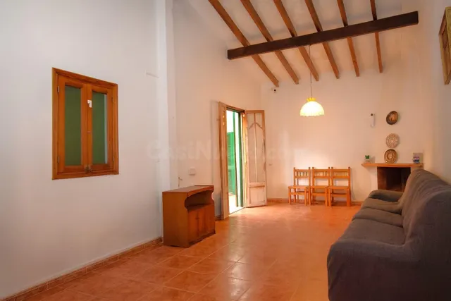 Casa con garaje y terraza privada en Petra - foto 3