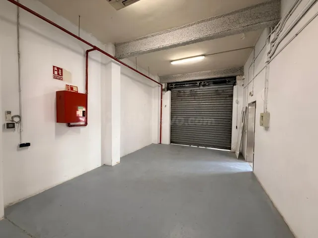 Local comercial 331m² en venta - L´Hort de Senabre - foto 2
