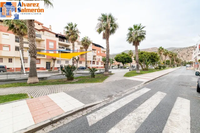 EXCEPCIONAL OPORTUNIDAD, PISO EN CALAHONDA.