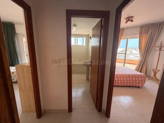 Ático con terraza, Alicante, Torrevieja. 2 habitaciones, 82 m2, 1 kilómetro del mar — 9