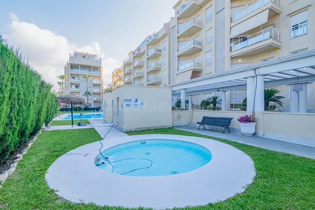 ¡Tu oasis junto a mar! Precioso piso de 2 dormitorios con te - foto 3
