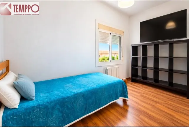 PISO REFORMADO de 3 DORMITORIOS, con VISTAS DESPEJADAS y con ASCENSOR — 19
