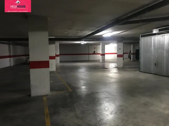 Dos plazas de Garaje-trastero cerradas de forma diáfana — 4