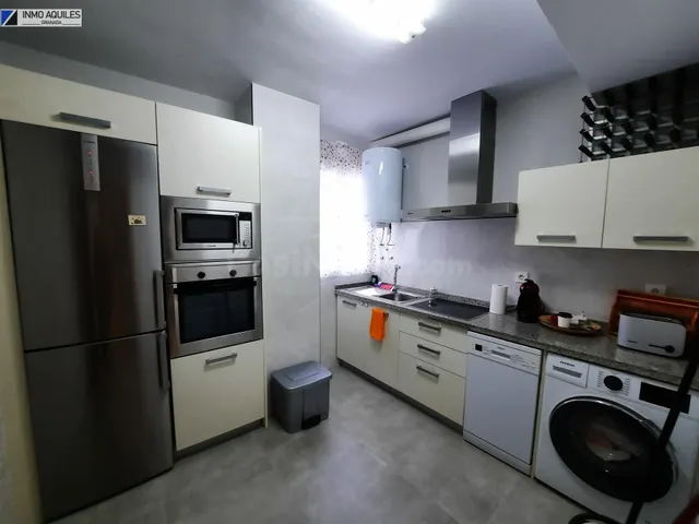 Piso 3 habitaciones 87m² en alquiler - Centro - foto 4