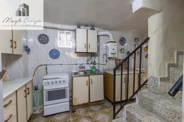 BONITA CASA PARA REFORMAR — 5