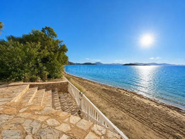 Exclusivo chalet en primera línea del Mar Menor en el km 4 d - foto 5