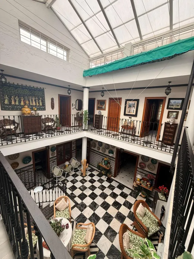 SE VENDE VIVIENDA INDEPENDIENTE CON GARAJE EN EL CENTRO DE A - foto 2