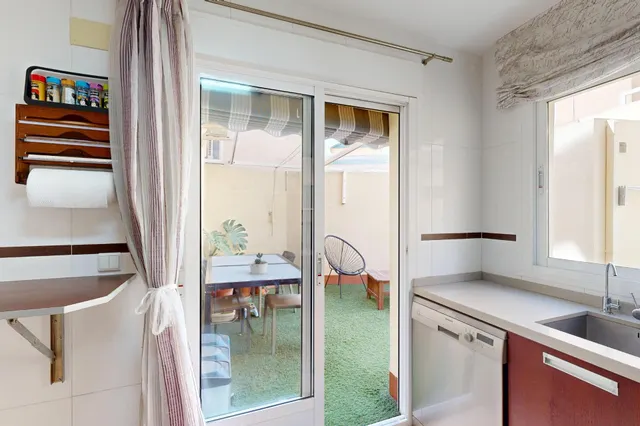 DUPLEX EN ROCHE — 28