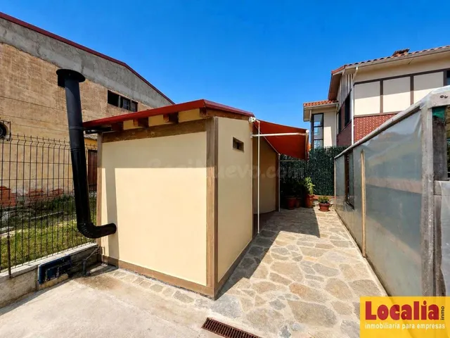 Casa familiar reformada con jardín en Miengo — 19