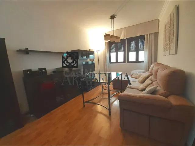 ¡ACOGEDOR PISO CON PATIO PRIVATIVO EN EL NARANJO! — 2