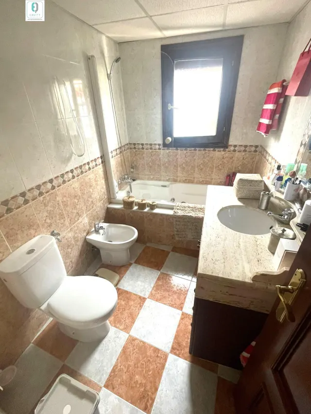 PRECIOSO ÁTICO DÚPLEX EN LA MEJOR ZONA DE LA ZUBIA — 16