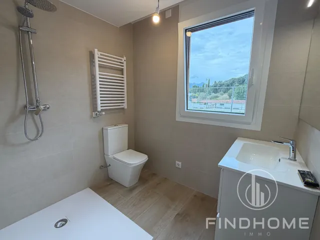 Pareado 3 habitaciones 163m² en venta - Sant esteve d en bas — 28