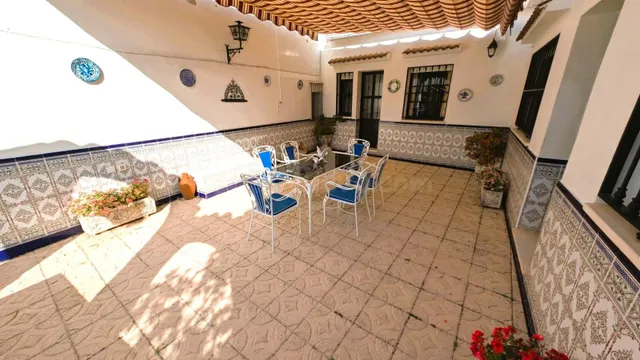 Exclusiva vivienda de planta baja en la prestigiosa Urbanización R-66 con 1.000 m2 de parcela y espectacular piscina privada — 30