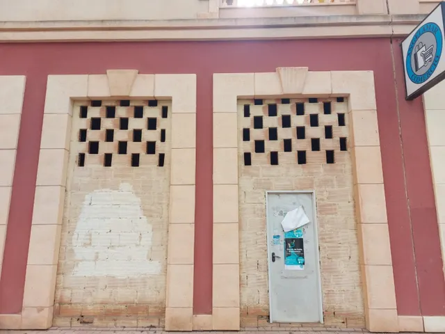 LOCALES COMERCIALES EN ALQUILER EN RESIDENCIAL PORTOFINO EN ALMERIMAR — 9