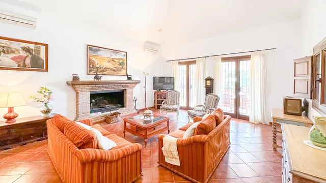 VILLA DE LUJO EN ALMOJÍA. MÁLAGA — 10