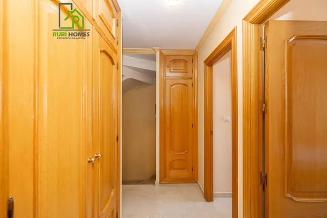 En venta casa unifamiliar en recinto cerrado en Granada capital — 7