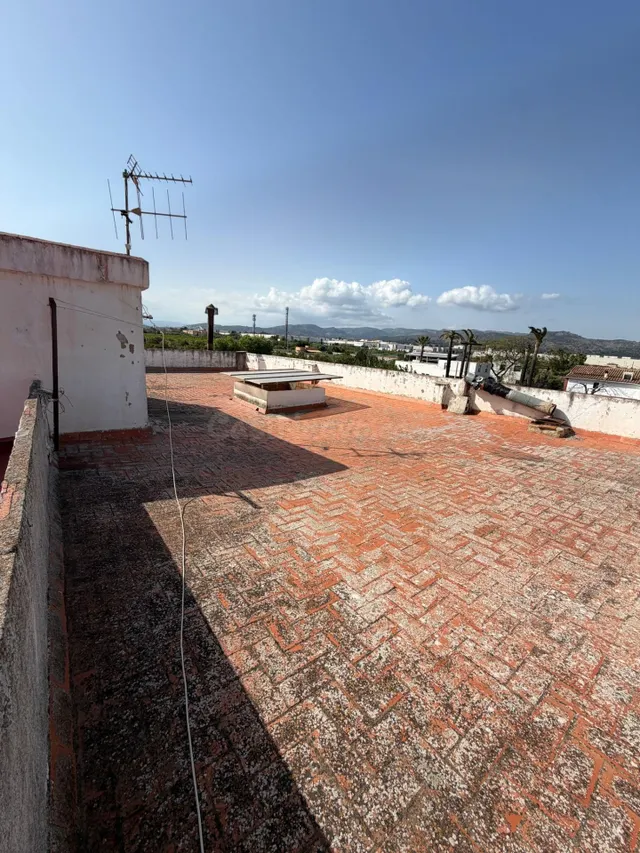 Venta de Vivienda en Castellón con Amplios Espacios y Gran T - foto 4