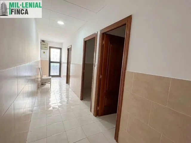Casa con grandes terrazas y potencial de reforma en Sabadell Norte — 9