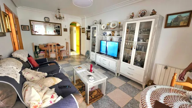 Apartamento de 2 Dormitorios a Un Paso de la Playa – La Mata - foto 3