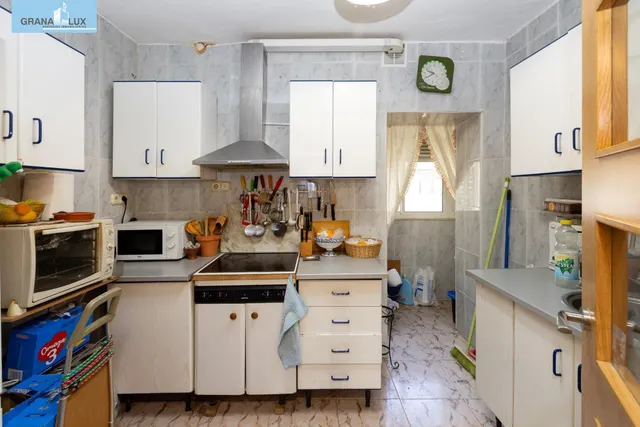 Vivienda en planta baja en el Zaidin. — 10