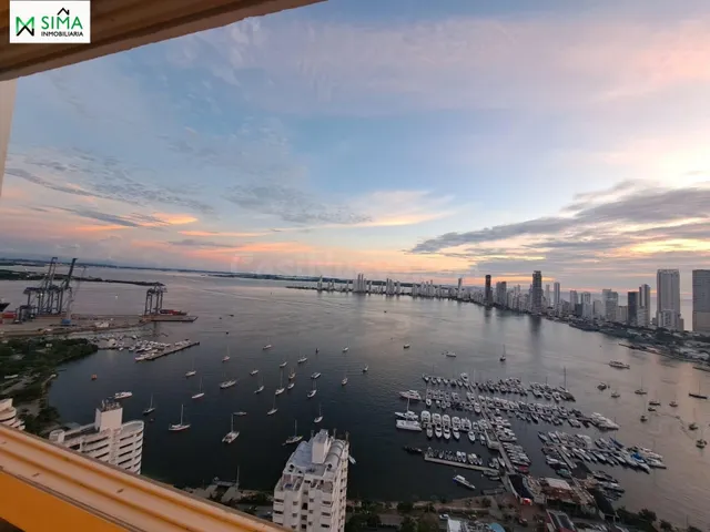 Vive Frente a la Bahía: Penthouse de 3 habitaciones en Manga - foto 4