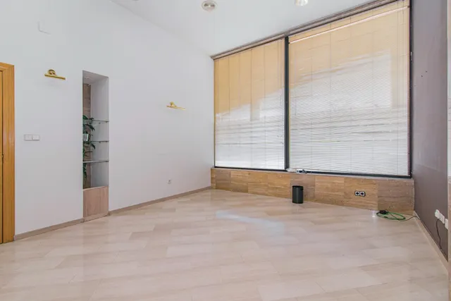 ¡oportunidad única! local comercial en avenida andalucia — 13