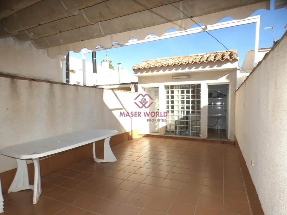 MAGNIFICO DUPLEX A 100 METROS DE LA PLAYA