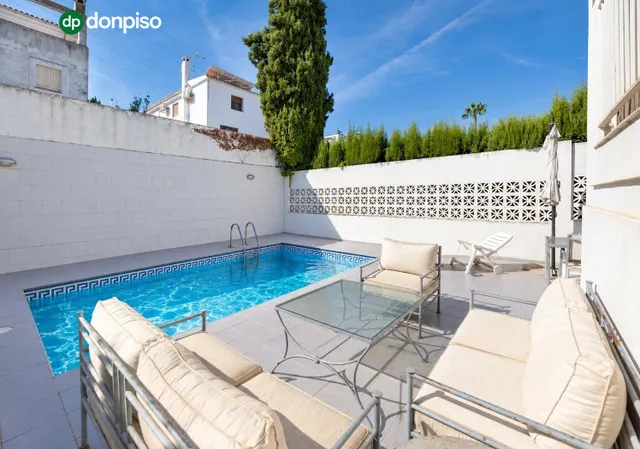 PRECIOSA CASA EN MONTELUZ — 9