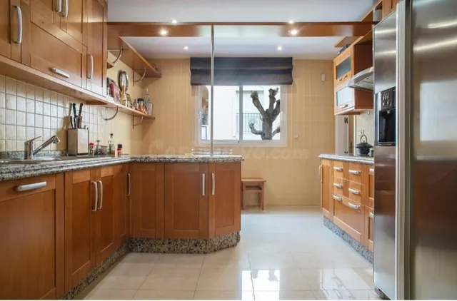 Planta baja 3 habitaciones 272m² en alquiler - Marbella - foto 2
