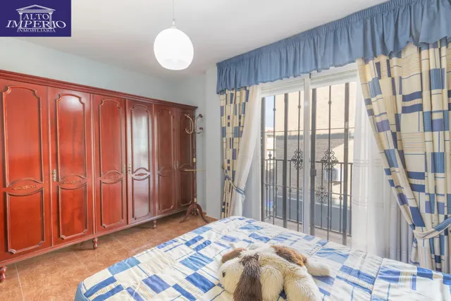 Casa independiente a 5 minutos de Granada en buen estado para entrar a vivir — 47