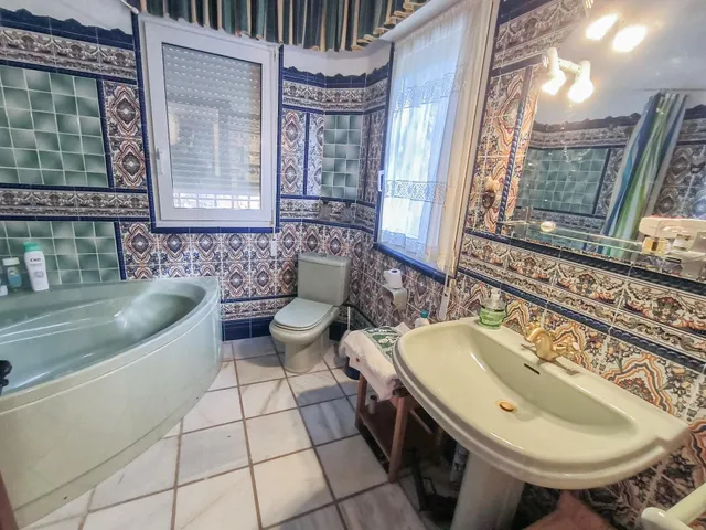 Amplio chalet independiente estilo clásico en zona Finestrat pueblo - www.inmobiliarialesdunes.com — 13