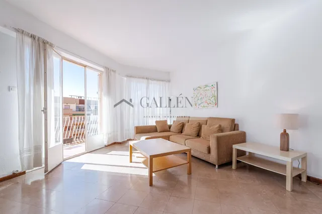 Amplia y luminosa vivienda esquinera en venta zona Avda. Cas - foto 3