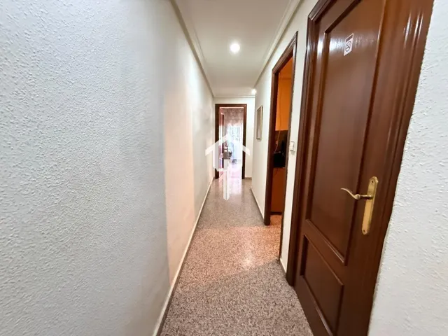 PISO EN VENTA EN ALICANTE. ZONA DE LA FLORIDA. 114m2, 3 habitaciones DOBLES, 1 BAÑO COMPLETO Y UN ASEO. PRIMERA PLANTA CON ASCENSOR. — 13