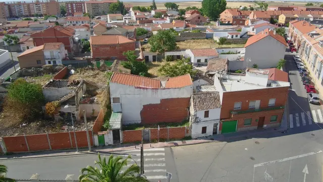 Oportunidad de inversión y desarrollo en el centro de Ciempo - foto 2
