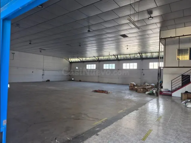 NAVE INDUSTRIAL PREMIUM DE 1.300 m2 CON PATIO, OFICINAS Y AL - foto 2