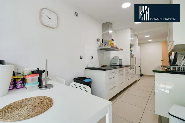 PISO LLUIS PERICOT — 15